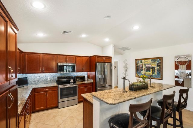 40 Silver Oak Drive, Port St Lucie, FL 34952