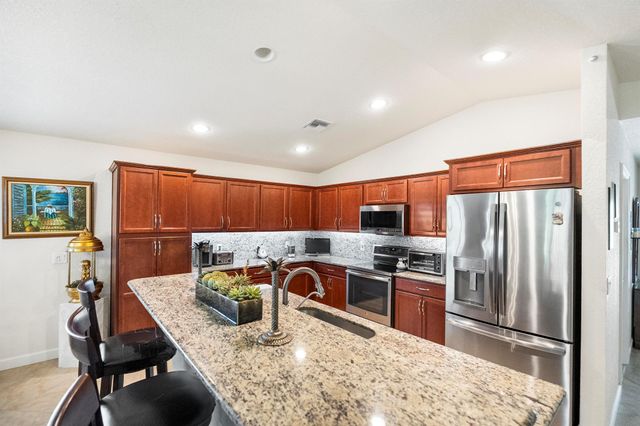 40 Silver Oak Drive, Port St Lucie, FL 34952