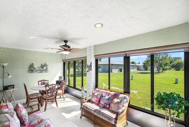 40 Silver Oak Drive, Port St Lucie, FL 34952