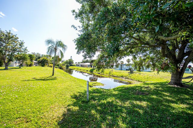 40 Silver Oak Drive, Port St Lucie, FL 34952