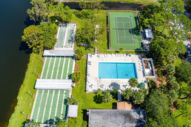 40 Silver Oak Drive, Port St Lucie, FL 34952