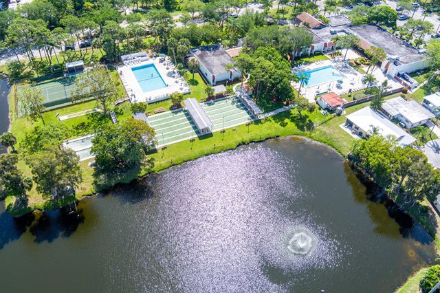 40 Silver Oak Drive, Port St Lucie, FL 34952