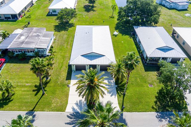 40 Silver Oak Drive, Port St Lucie, FL 34952
