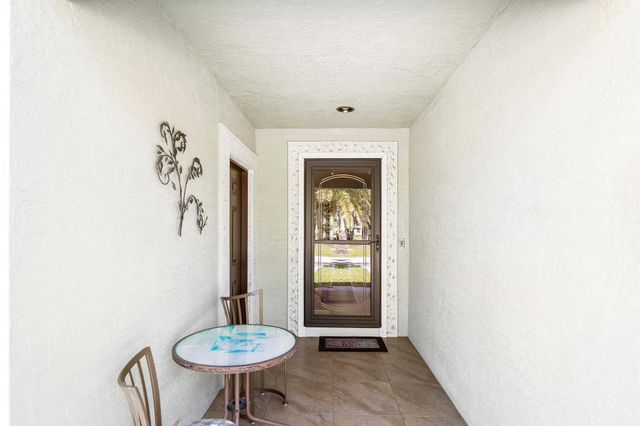 40 Silver Oak Drive, Port St Lucie, FL 34952