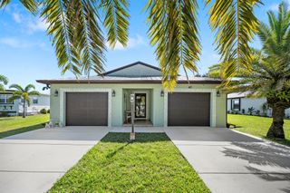 40 Silver Oak Drive, Port St Lucie, FL 34952