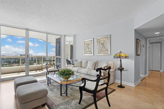 21205 Yacht Club Dr 2403, Aventura, FL 33180