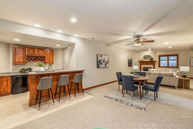 7135 Mullaney COURT, Hartford, WI 53027