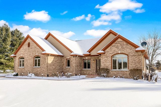 7135 Mullaney COURT, Hartford, WI 53027