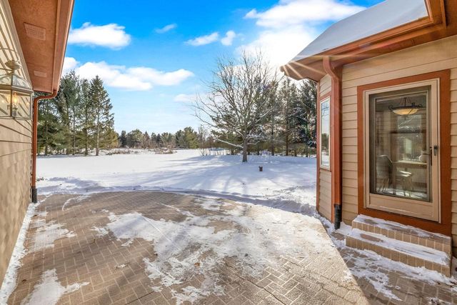 7135 Mullaney COURT, Hartford, WI 53027