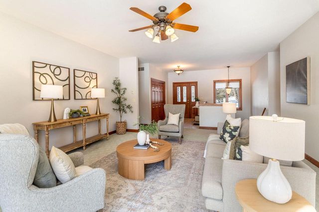 7135 Mullaney COURT, Hartford, WI 53027