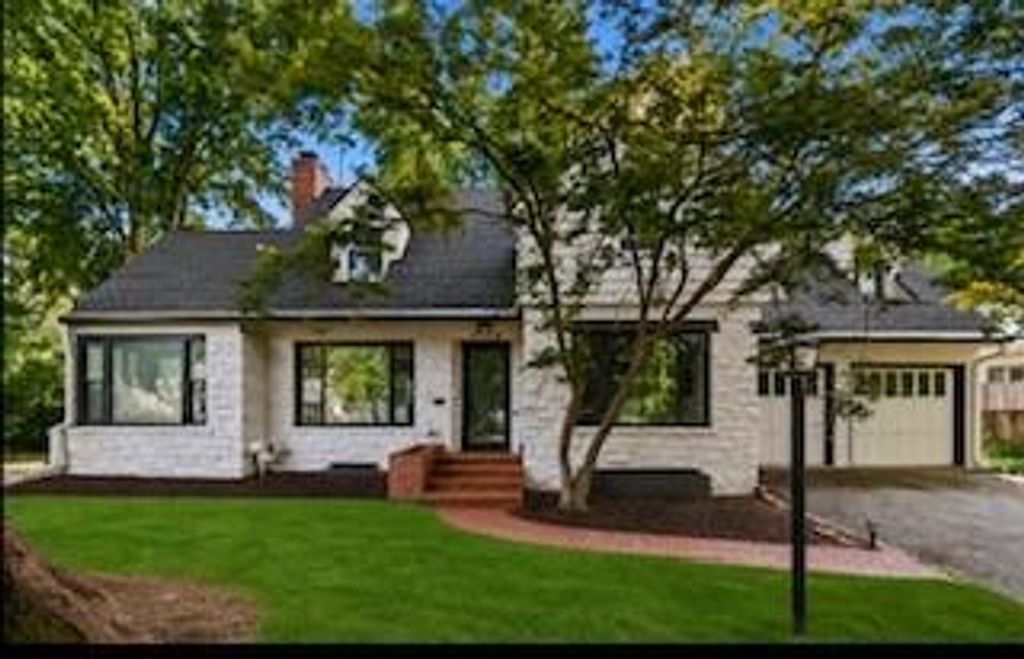 6728 Cherry Street, Kansas City, MO 64131