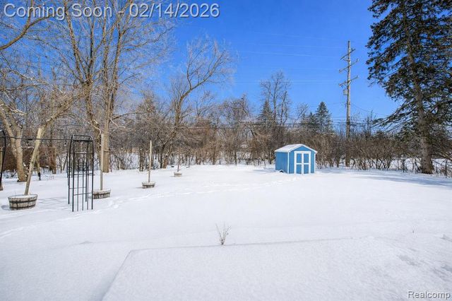 49675 S Interstate 94 Service Drive, Van Buren, MI 48111