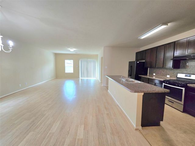 18319 Tuscana Shores Drive, Cypress, TX 77433