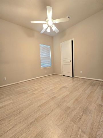 18319 Tuscana Shores Drive, Cypress, TX 77433