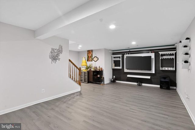 6715 HOLLY FARM LN, Warrenton, VA 20187