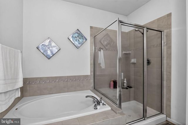 6715 HOLLY FARM LN, Warrenton, VA 20187
