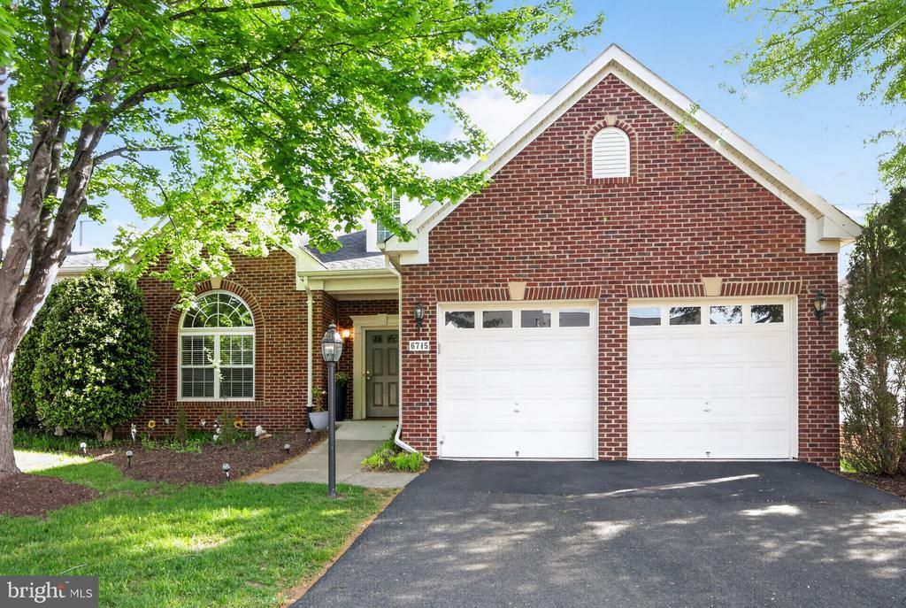 6715 HOLLY FARM LN, Warrenton, VA 20187