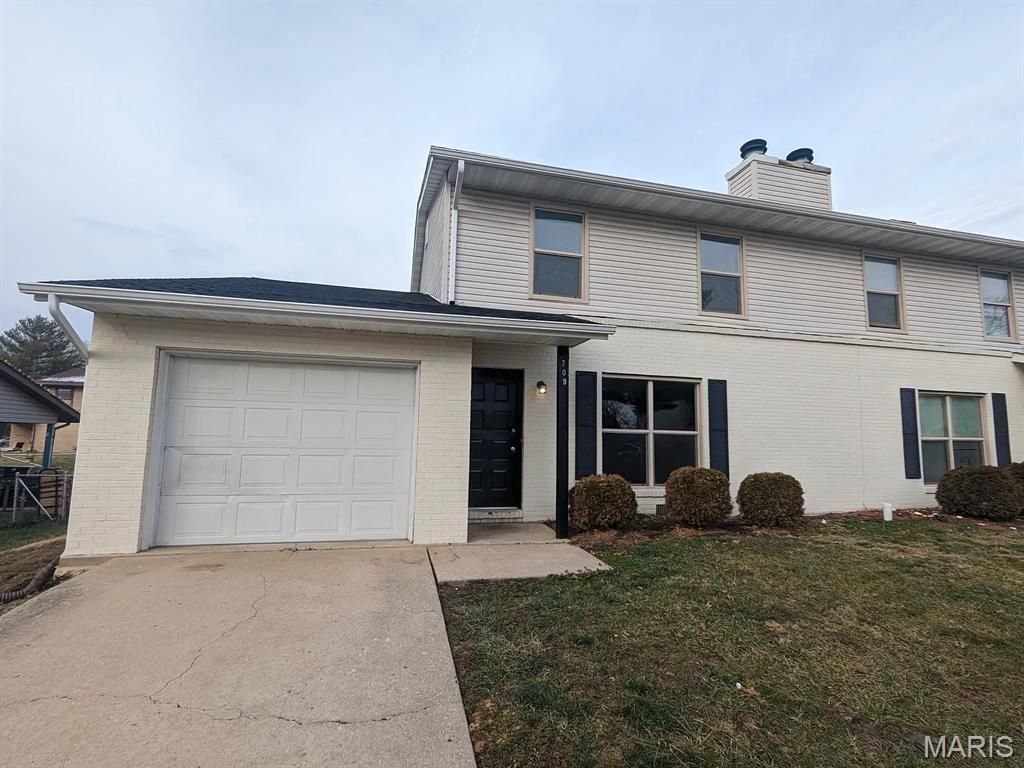 709 GANIM Drive, Shiloh, IL 62221