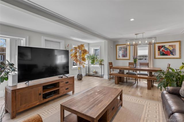 3 William Street, East Northport, NY 11731