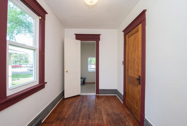 1340 4th Avenue N, Fargo, ND 58102