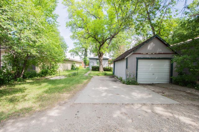 1340 4th Avenue N, Fargo, ND 58102