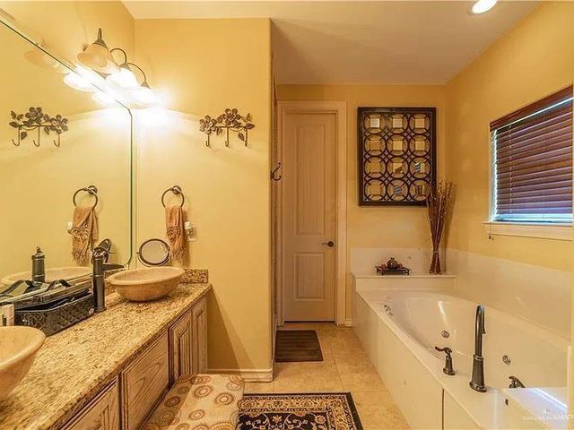 1305 Keeton Avenue, Mcallen, TX 78503