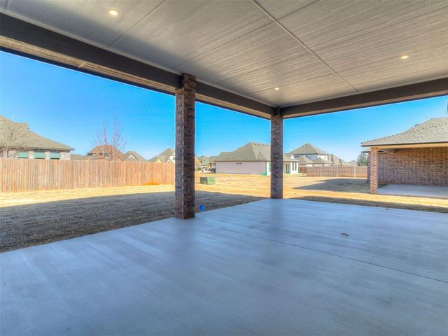 3344 Sagebrush Place, Yukon, OK 73099