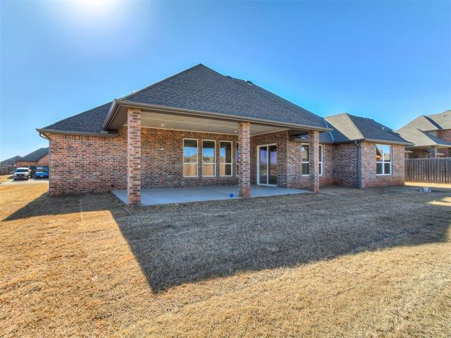 3344 Sagebrush Place, Yukon, OK 73099