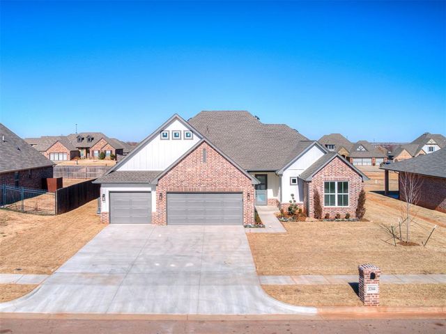 3344 Sagebrush Place, Yukon, OK 73099