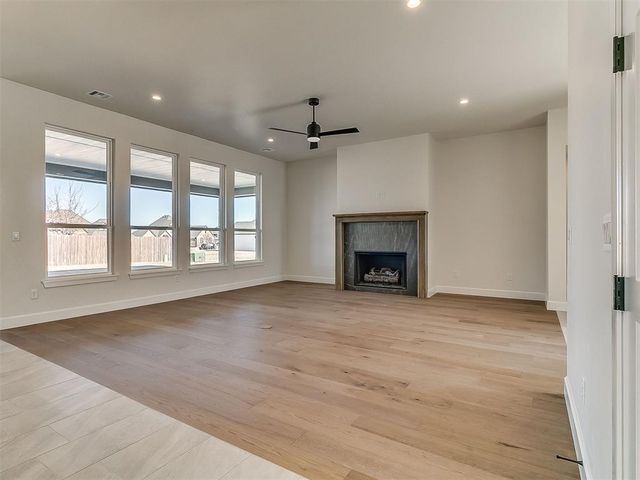 3344 Sagebrush Place, Yukon, OK 73099