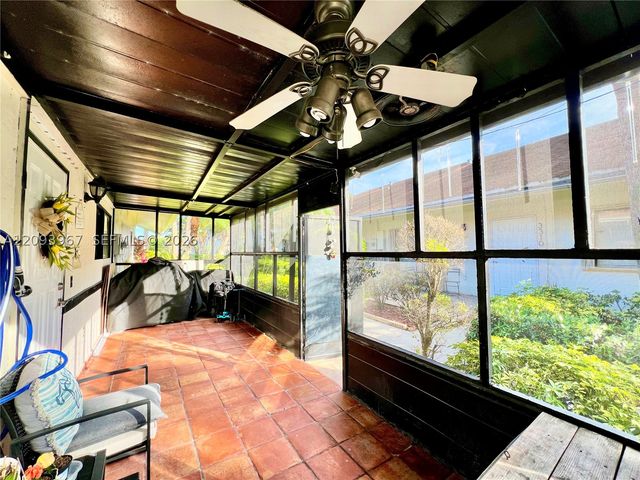 3318 NW 103rd Ave, Sunrise, FL 33351
