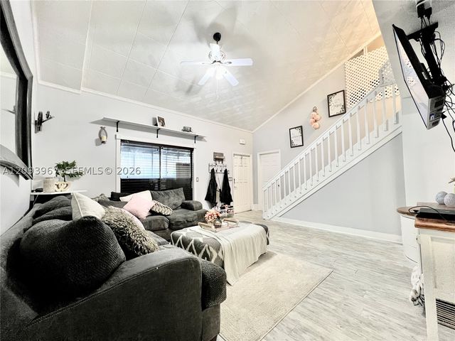 3318 NW 103rd Ave, Sunrise, FL 33351