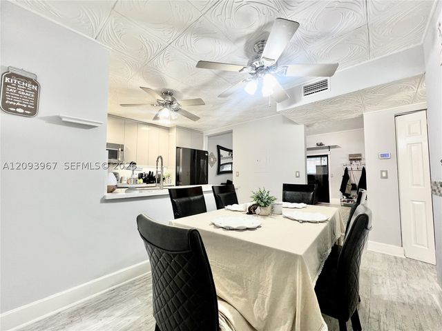 3318 NW 103rd Ave, Sunrise, FL 33351