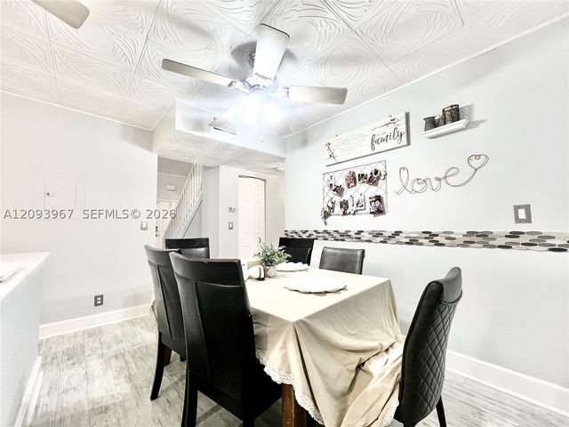 3318 NW 103rd Ave, Sunrise, FL 33351