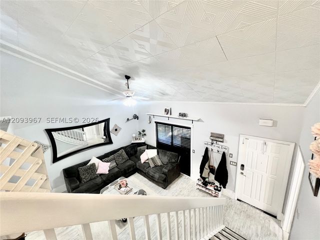 3318 NW 103rd Ave, Sunrise, FL 33351