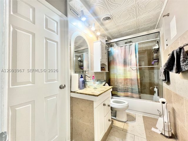 3318 NW 103rd Ave, Sunrise, FL 33351