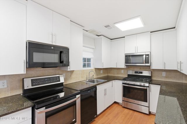 1243 Del Mar Road, Lakewood, NJ 08701