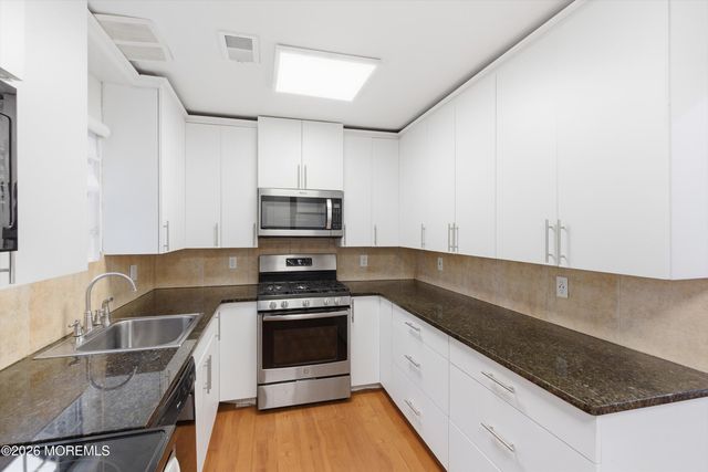 1243 Del Mar Road, Lakewood, NJ 08701