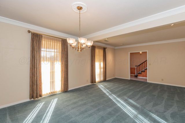 2131 N Charles Street, Pampa, TX 79065