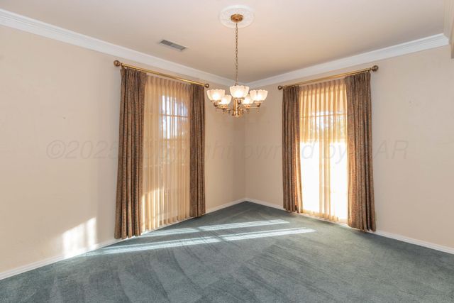 2131 N Charles Street, Pampa, TX 79065