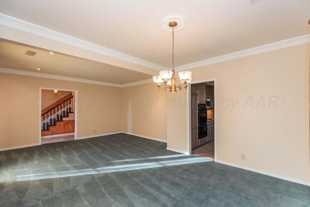 2131 N Charles Street, Pampa, TX 79065