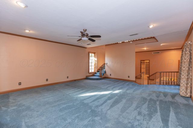 2131 N Charles Street, Pampa, TX 79065