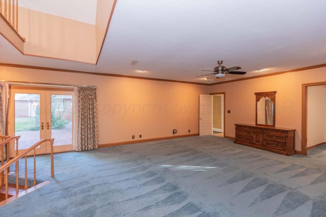 2131 N Charles Street, Pampa, TX 79065