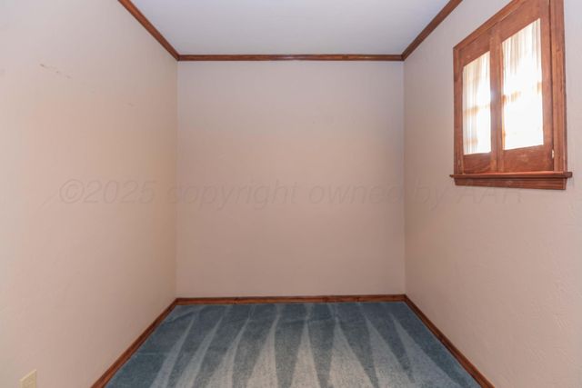 2131 N Charles Street, Pampa, TX 79065