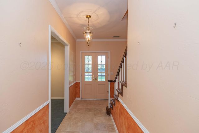 2131 N Charles Street, Pampa, TX 79065