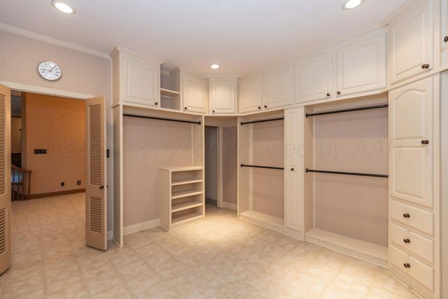 2131 N Charles Street, Pampa, TX 79065