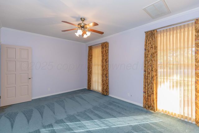 2131 N Charles Street, Pampa, TX 79065