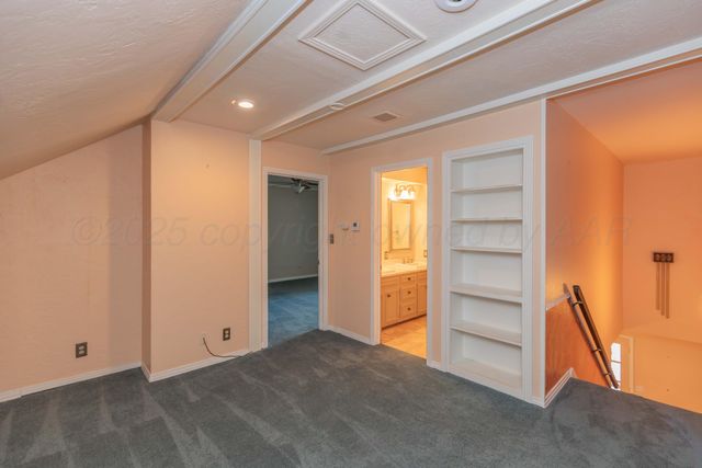 2131 N Charles Street, Pampa, TX 79065