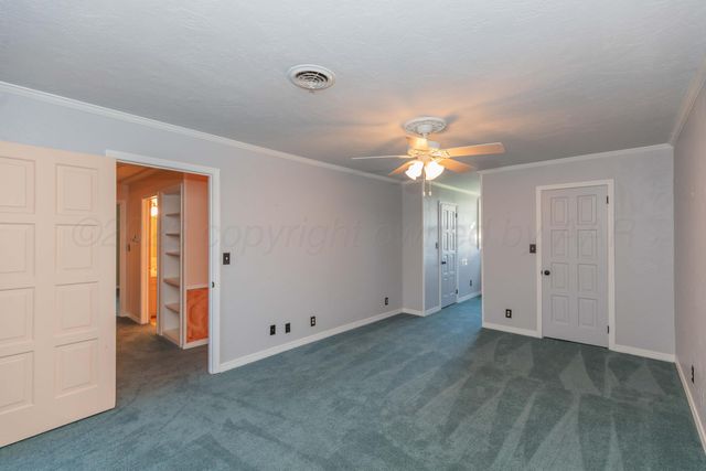 2131 N Charles Street, Pampa, TX 79065