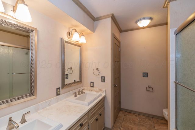 2131 N Charles Street, Pampa, TX 79065